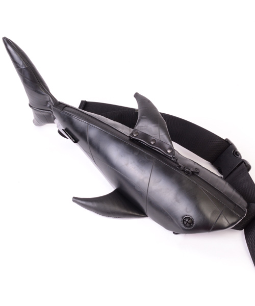 ボディバッグShark | 日本職人が作るメンズ トート バッグ・ショルダー