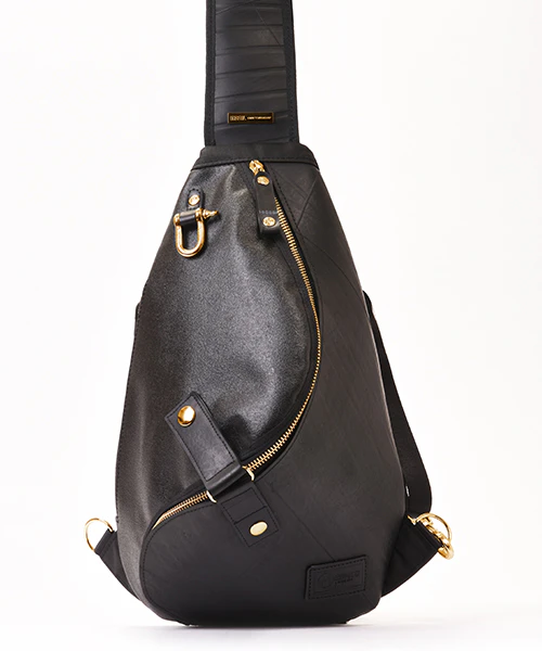 gallery_03_l.jpg?auto=format 