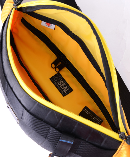 2way ボディバッグ waterproof | 日本職人が作るメンズ トート バッグ