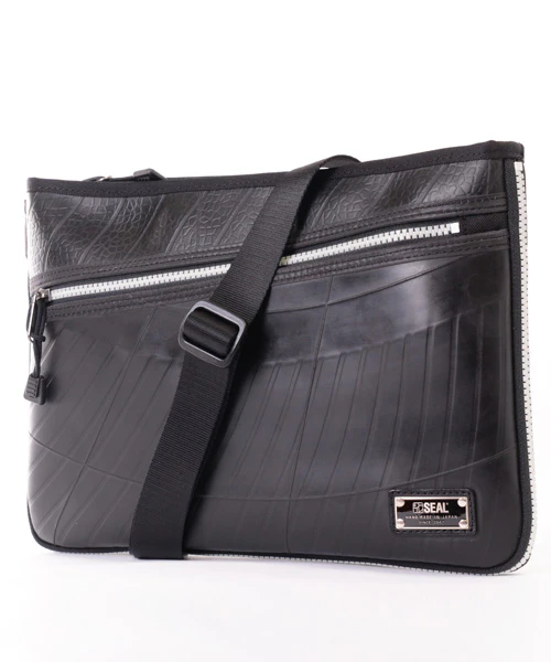 サコッシュバッグ エクスパンダブル／BEATTEX ナイトライドモデル  