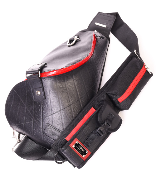 【値段交渉可能】TITAN PRO ショルダーパッド MEDIUM QB CLUB オリジナルモデル ショルダーパッド タイタンプロ TP77