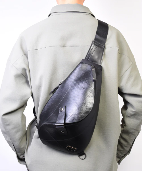 ワンショルダーバッグspiral ブラックモデル | 日本職人が作るメンズ  